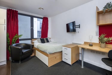 1 bed studio, Alma Street, Hillfields, Coventry, CV15QA - Image 1